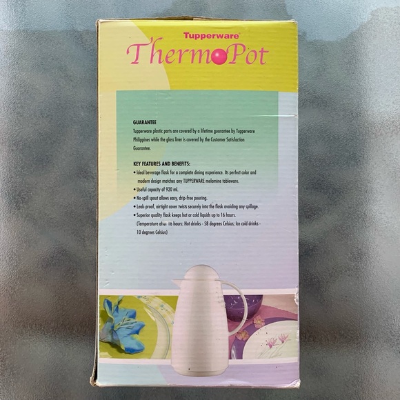 Tupperware White Thermo Pot Beverage Carafe Pitcher Flask, 1 Liter - Picture 10 of 11